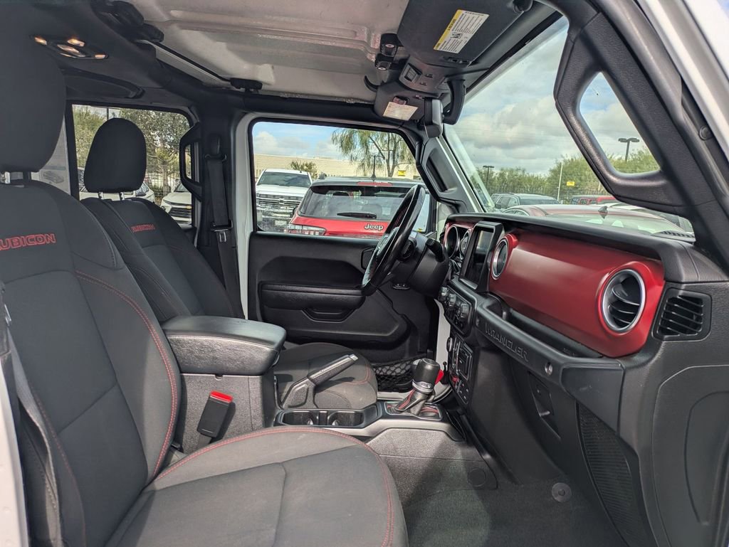 Used 2022 Jeep Wrangler Unlimited Rubicon w/ Cold Weather Group AWD/4WD image 33