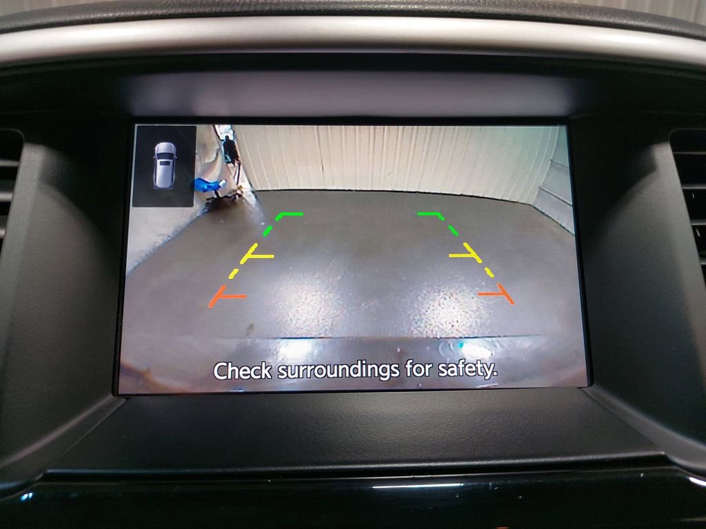 Used 2020 Nissan Pathfinder SV image 25