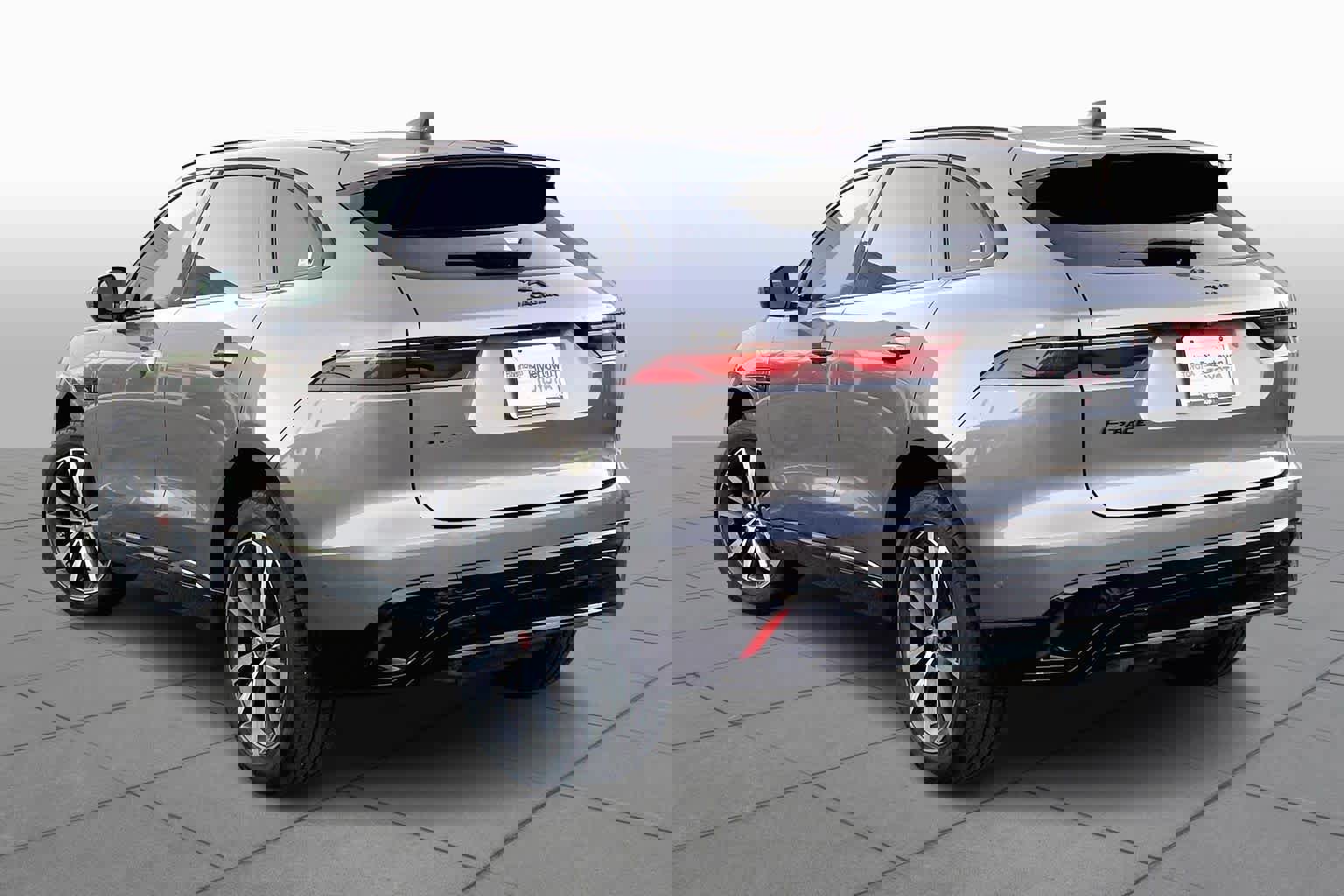 Used 2021 Jaguar F-PACE S image 12