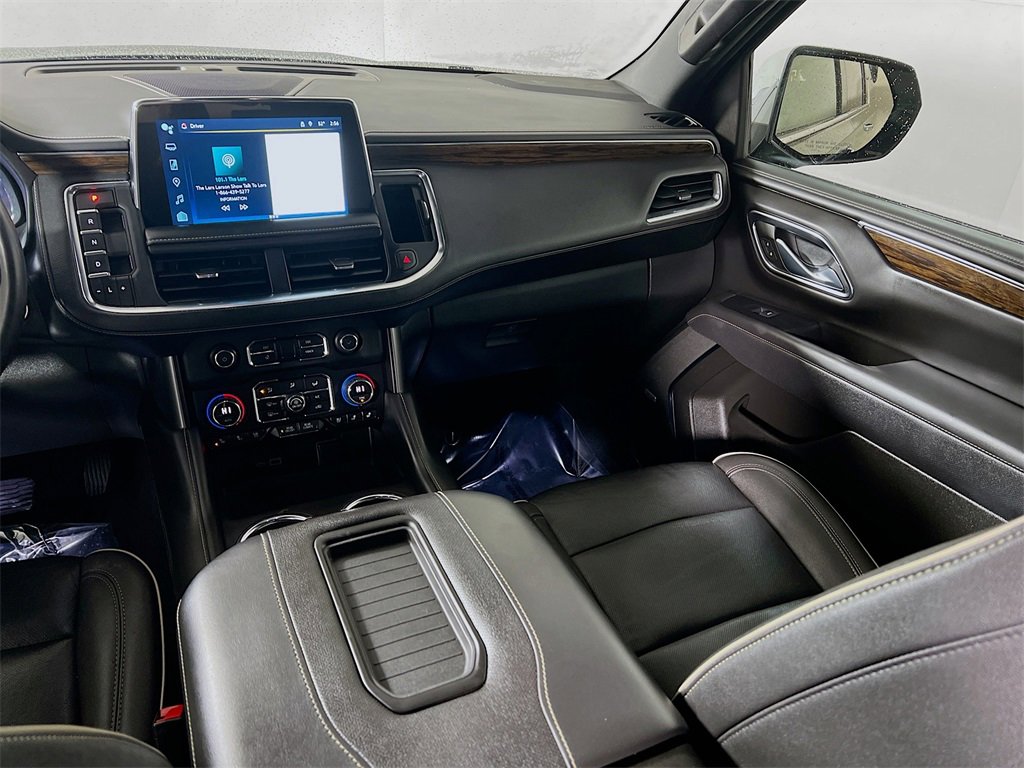 Used 2023 Chevrolet Suburban Premier image 21