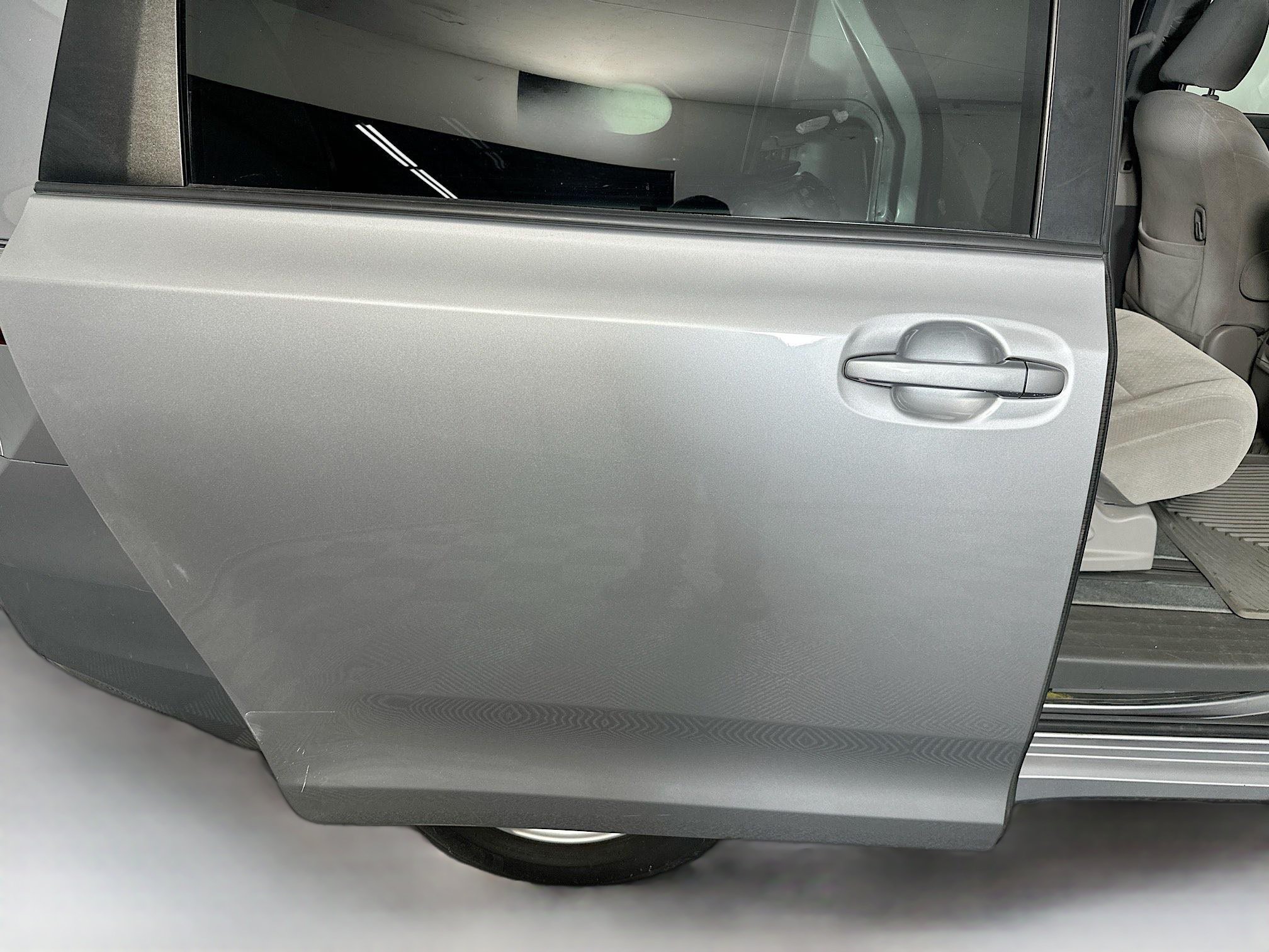 Used 2018 Toyota Sienna LE FWD image 31