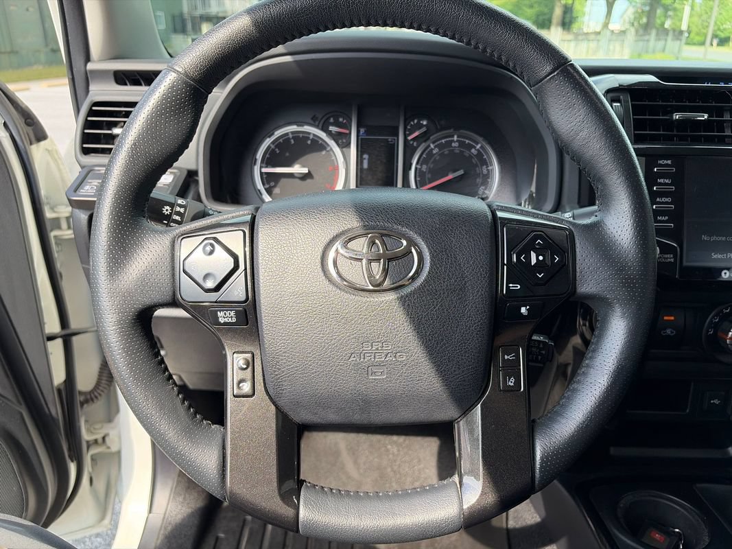 Used 2021 Toyota 4Runner Venture w/ Moonroof Package AWD/4WD image 22