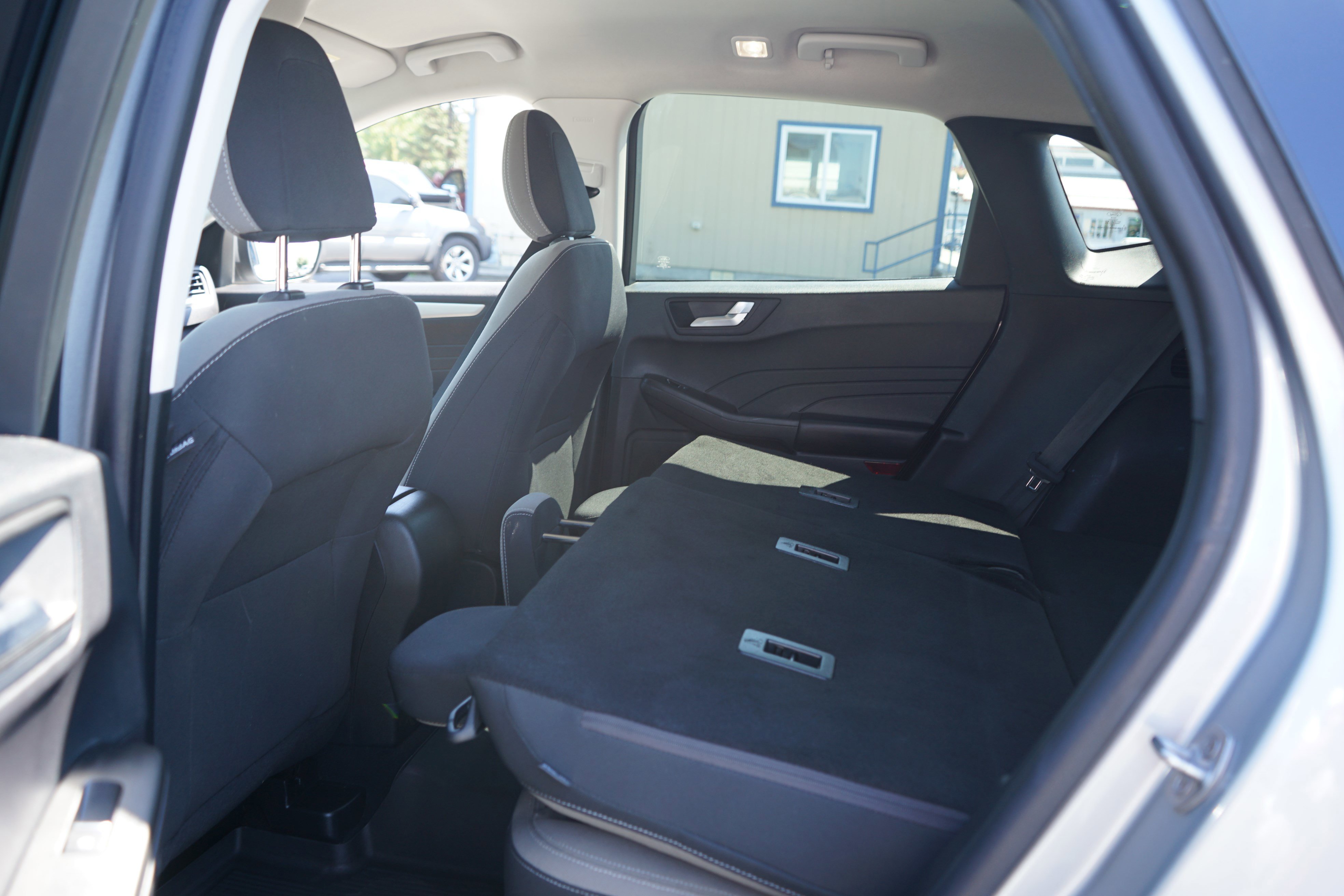 Used 2021 Ford Escape SE image 27