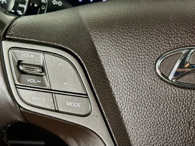 Used 2018 Hyundai Santa Fe Limited AWD/4WD image 11