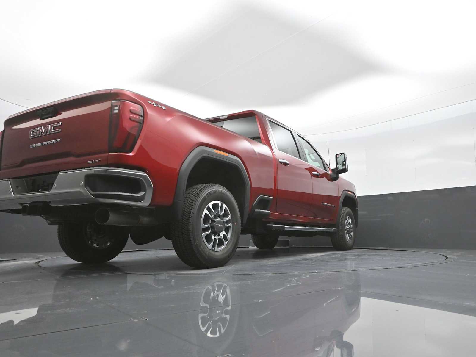 New 2026 GMC Sierra 2500 SLT w/ SLT Premium Package AWD/4WD image 36