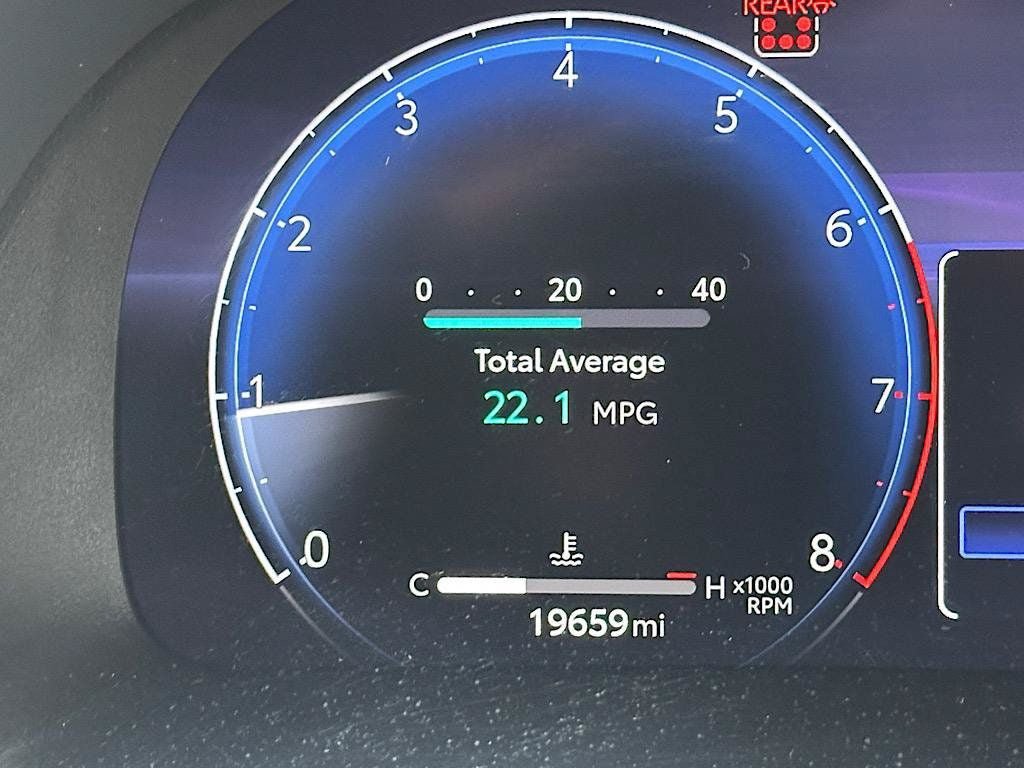 Certified 2024 Toyota Highlander Limited AWD/4WD image 31