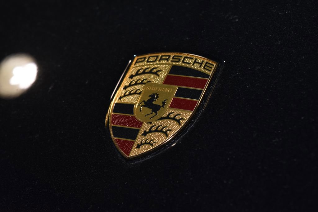 Used 2023 Porsche Macan Turbo image 27