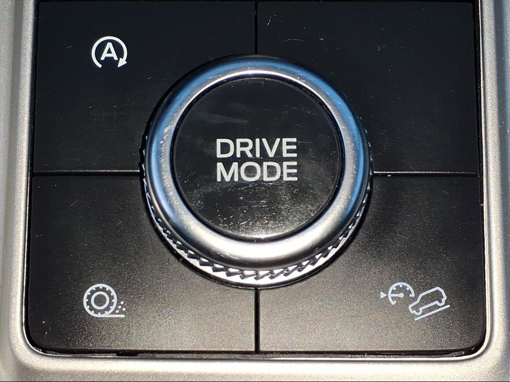 Used 2023 Ford Explorer XLT w/ Equipment Group 202A image 16