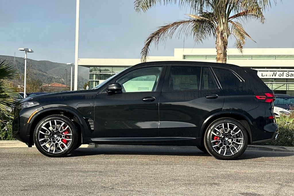 New 2026 BMW X5 xDrive50e w/ M Sport Package AWD/4WD image 6
