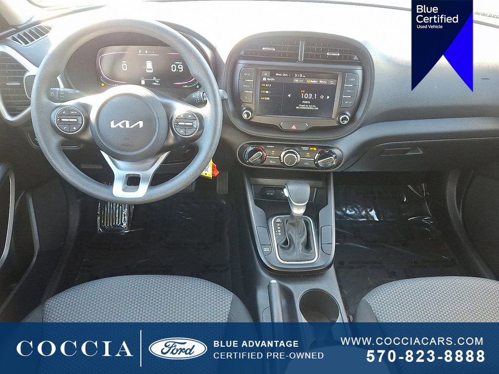 Used 2023 Kia Soul LX w/ LX Technology Package image 11