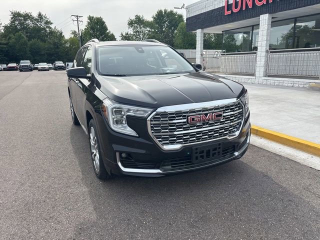 Used 2022 GMC Terrain Denali AWD/4WD image 4