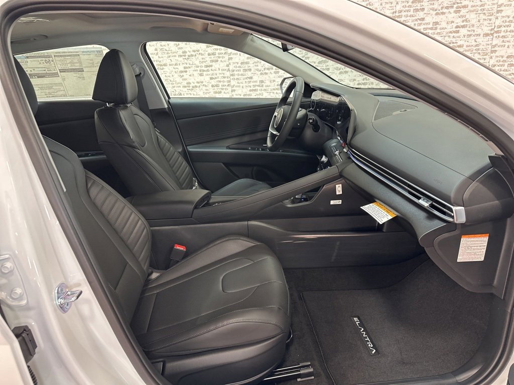 New 2026 Hyundai Elantra Limited image 11