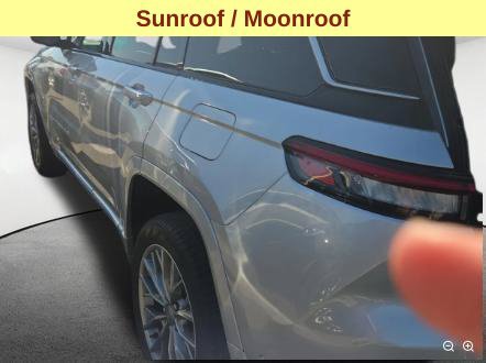 Used 2025 Jeep Grand Cherokee Summit AWD/4WD image 5