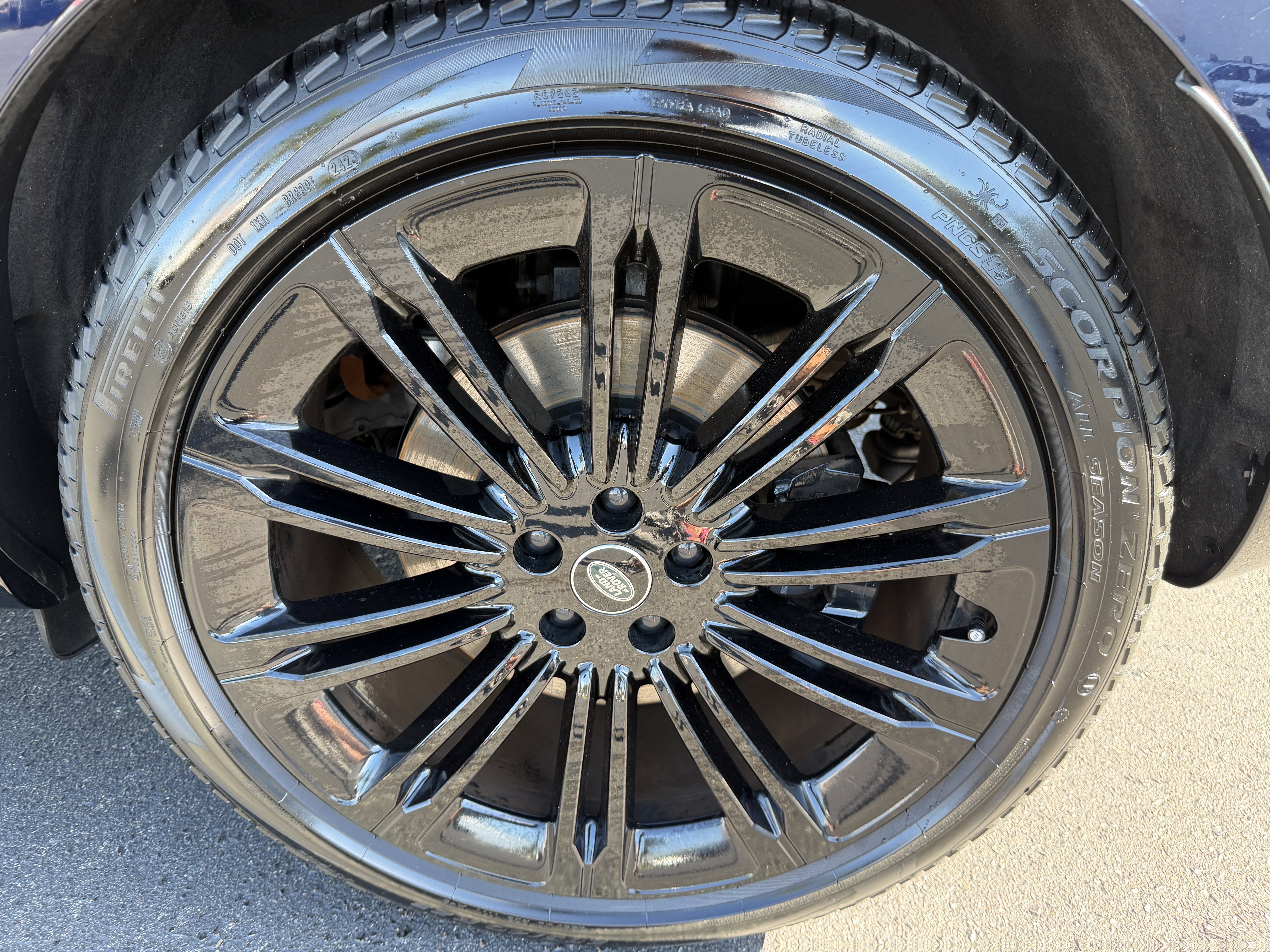 Used 2023 Land Rover Range Rover Long Wheelbase Autobiography image 31