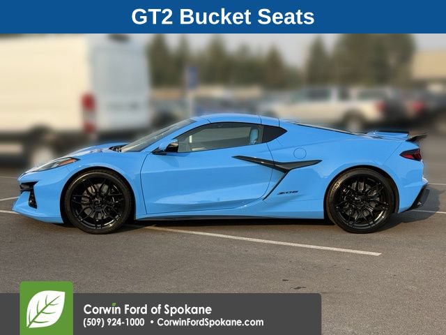 Used 2024 Chevrolet Corvette Z06 RWD image 9