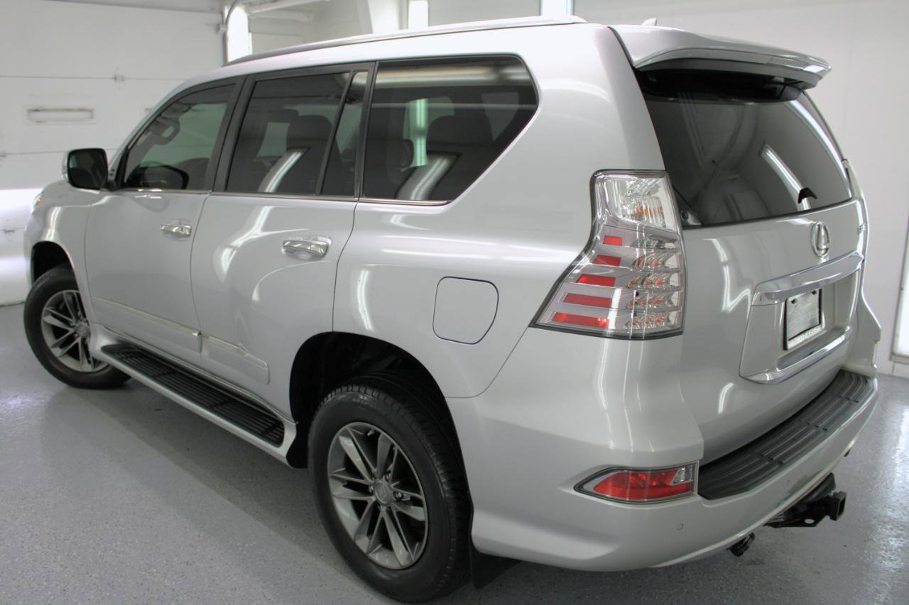Used 2014 Lexus GX 460 w/ Premium Package image 31