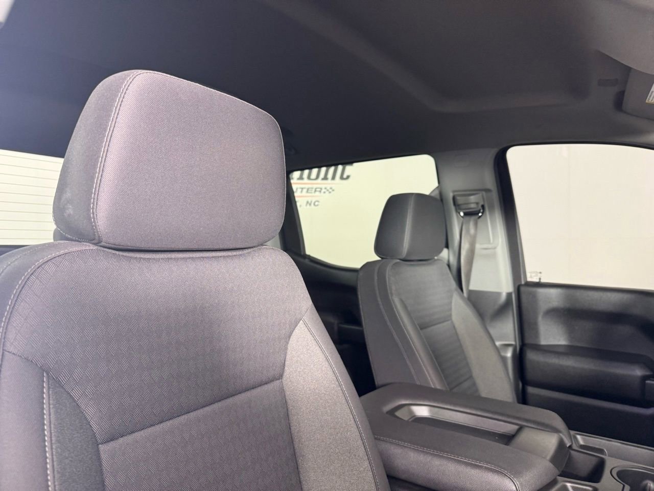 Used 2022 Chevrolet Silverado 1500 Custom Trail Boss image 30