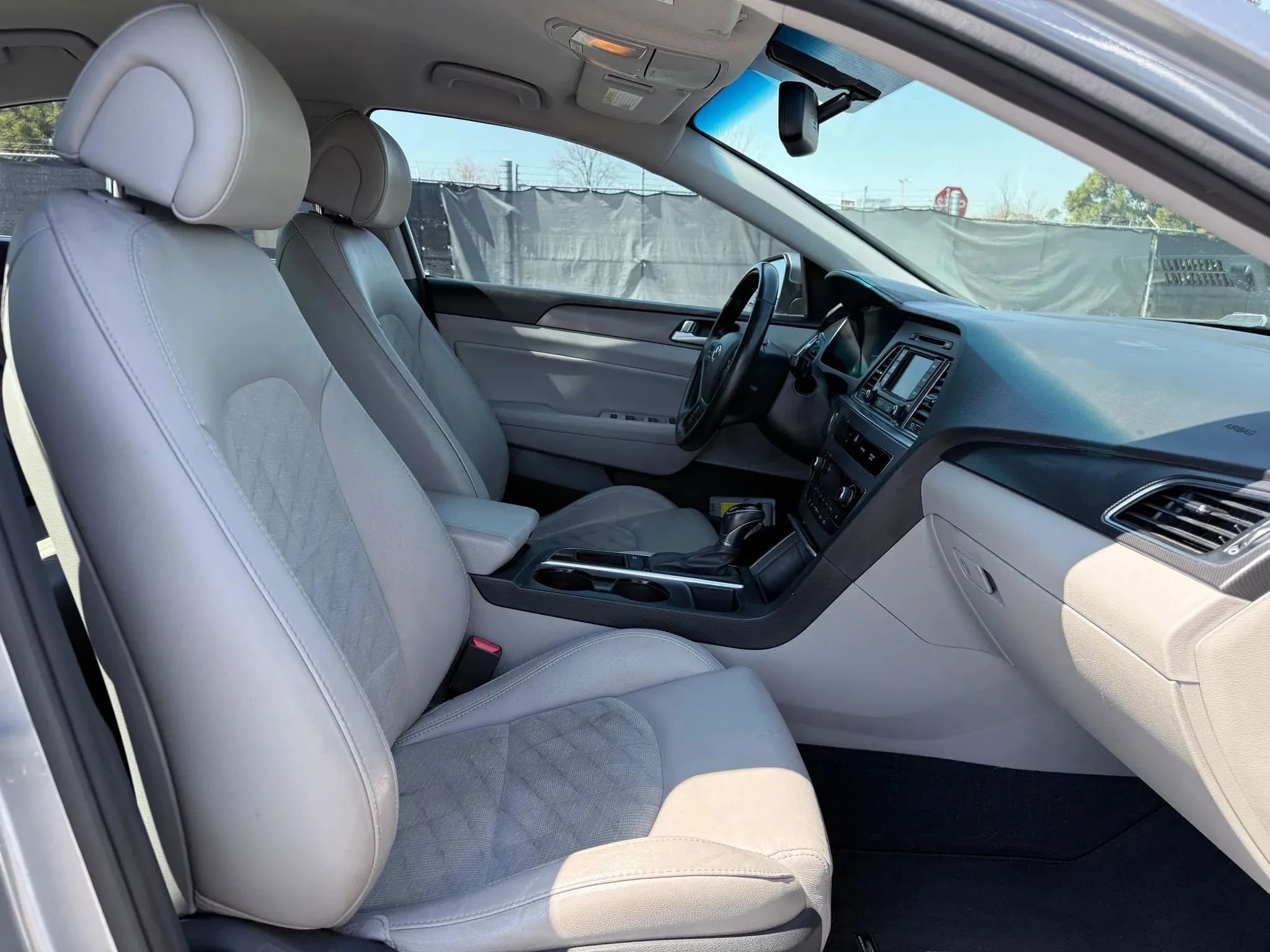 Used 2015 Hyundai Sonata Sport w/ Option Group 03 image 18