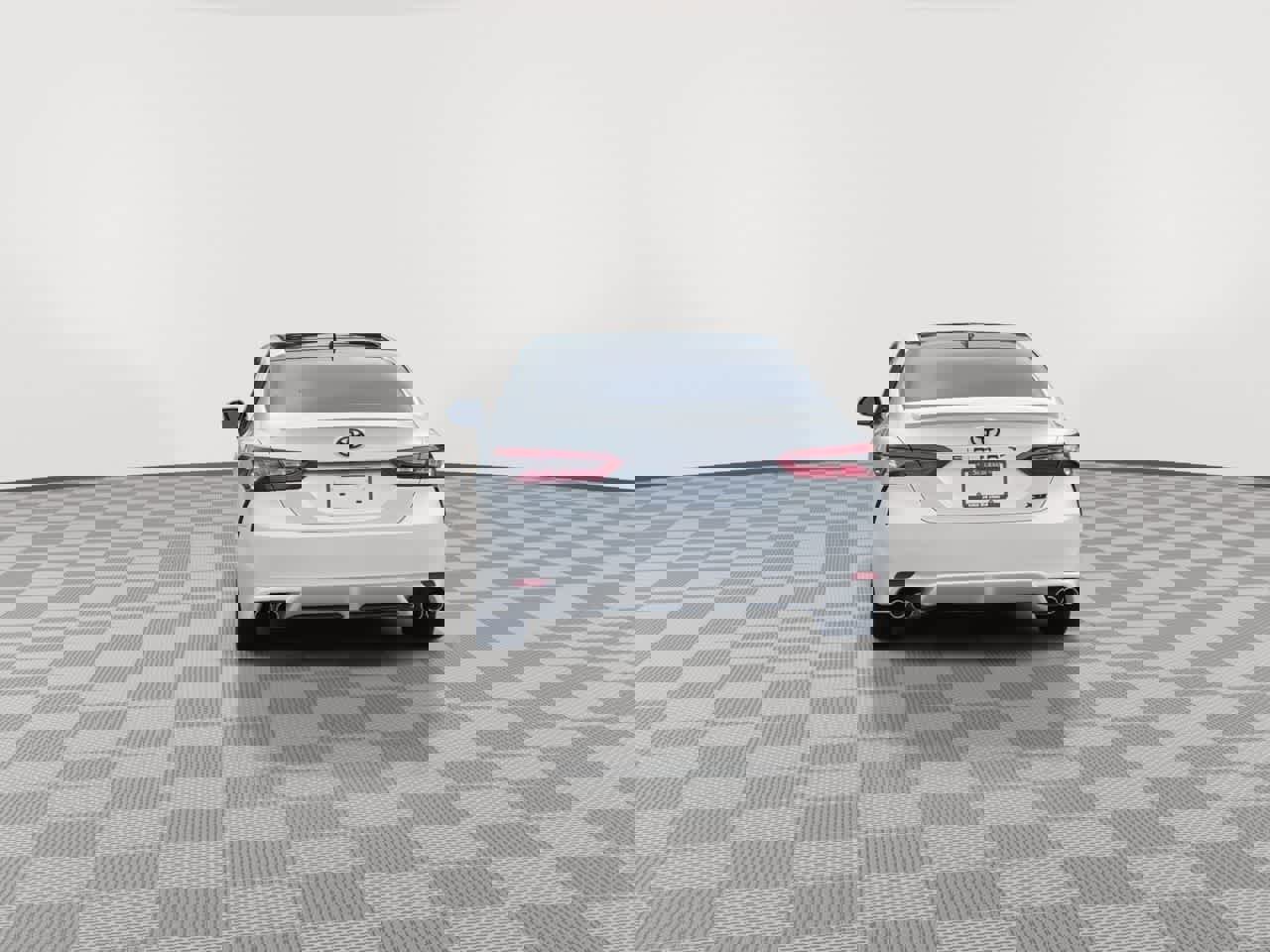 Used 2021 Toyota Camry XSE image 7