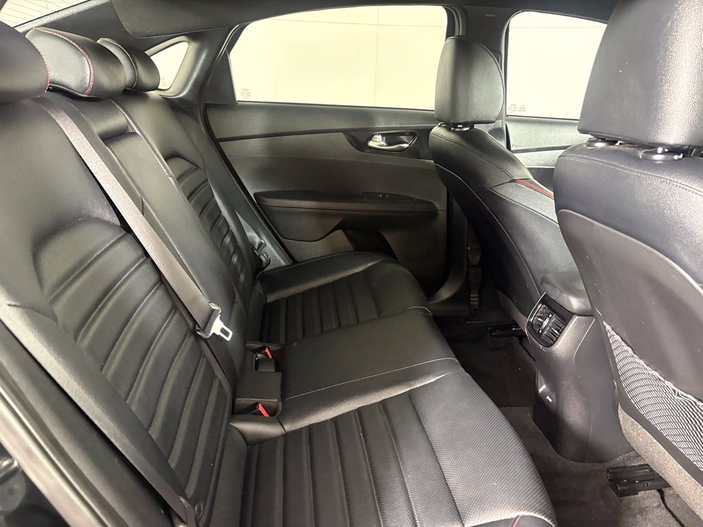 Used 2023 Kia Forte GT w/ GT2 Package FWD image 17