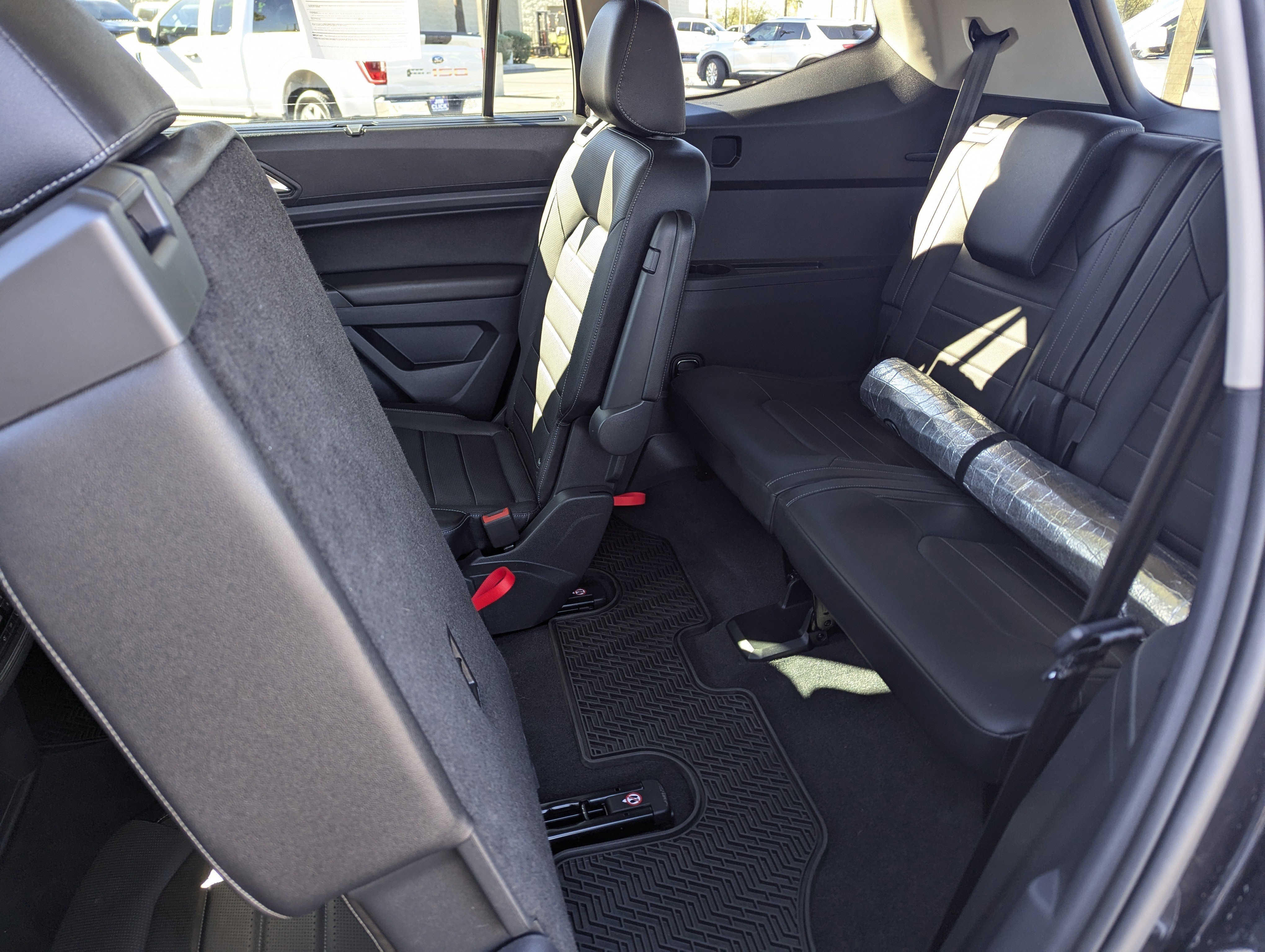 Used 2020 Volkswagen Atlas SEL R-Line image 7