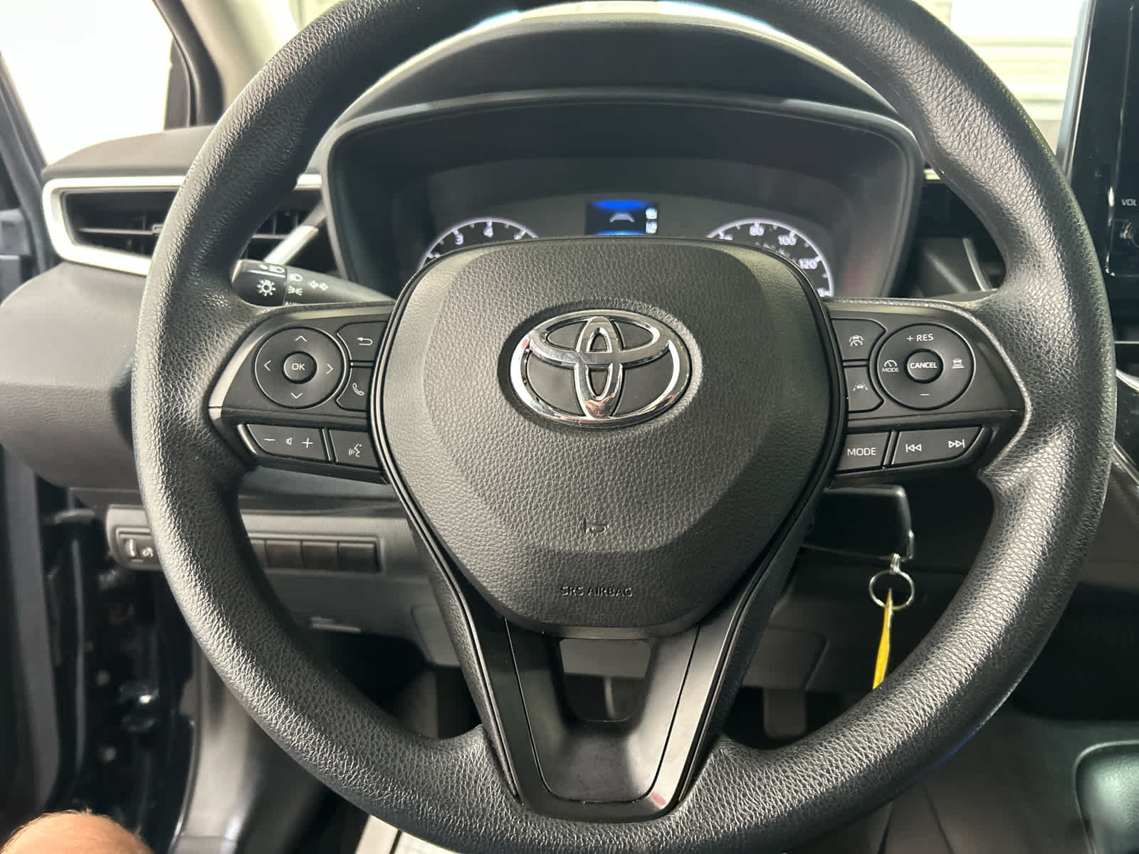Used 2023 Toyota Corolla LE FWD image 7