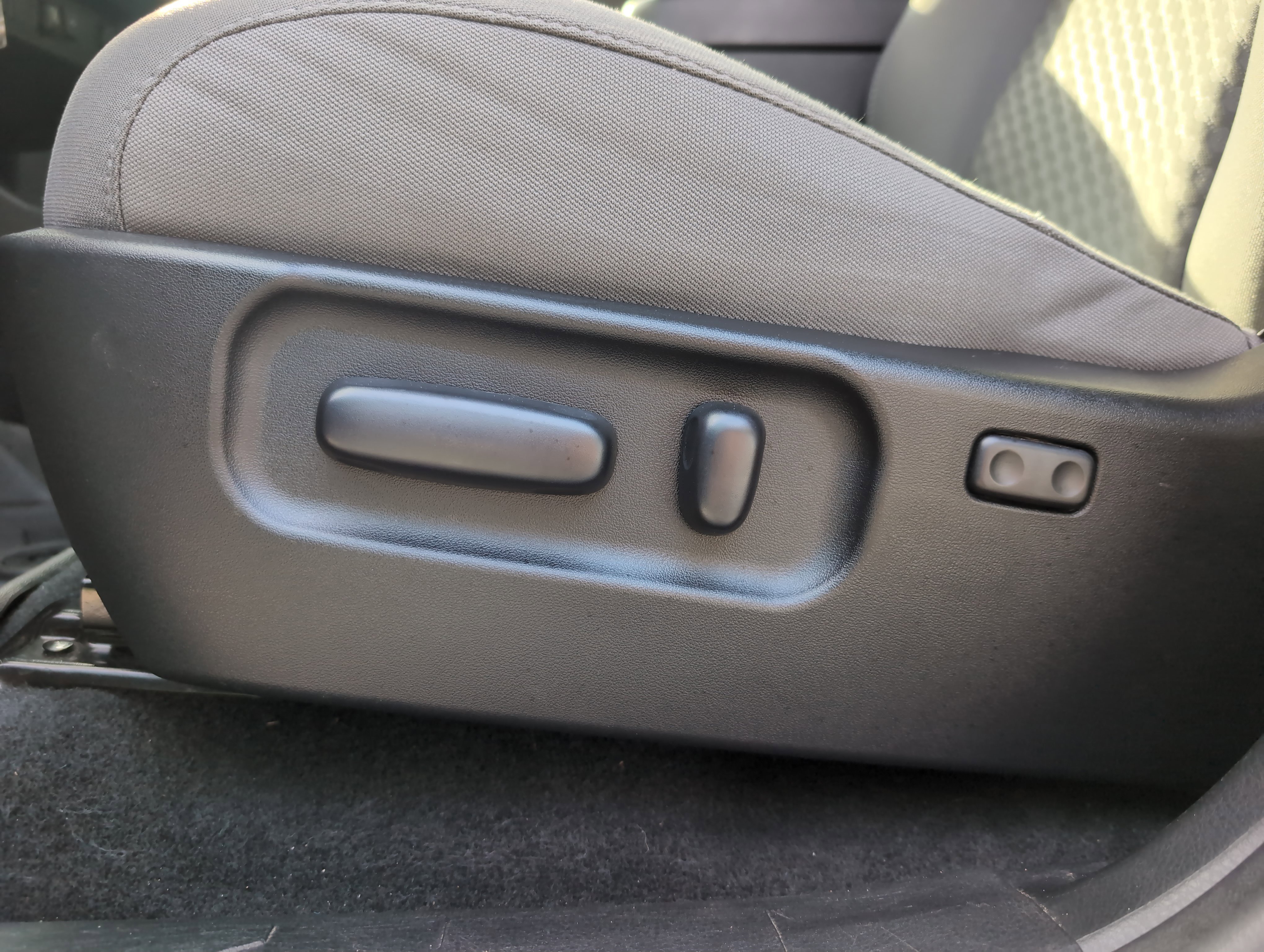 Used 2022 Toyota Tacoma SR5 w/ Technology Package AWD/4WD image 16