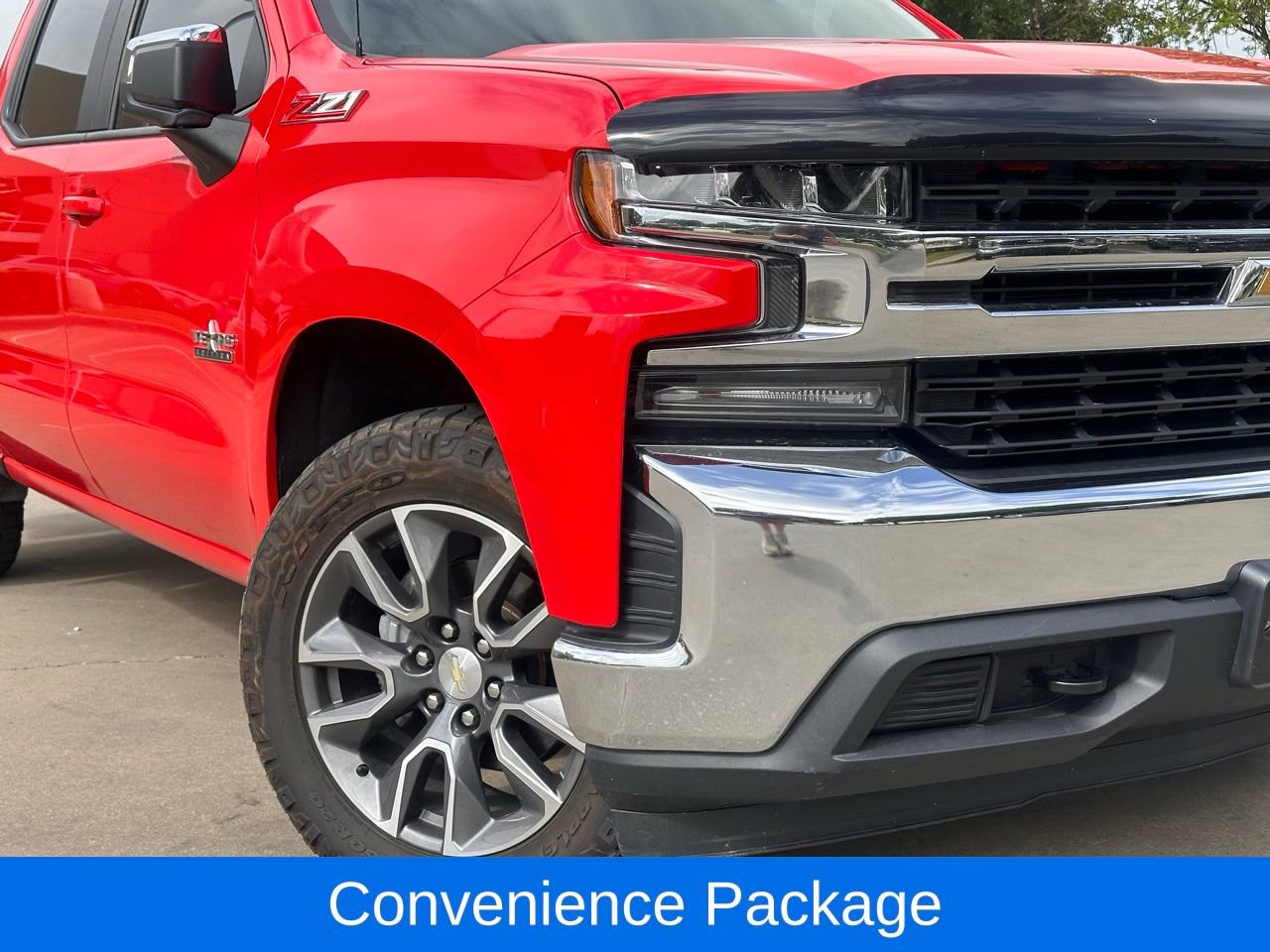 Used 2020 Chevrolet Silverado 1500 LT w/ Texas Edition AWD/4WD image 2