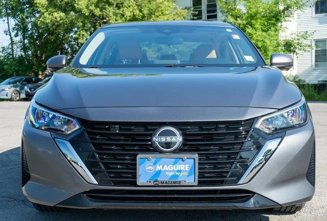 Certified 2024 Nissan Sentra SV w/ SV Premium Package FWD image 4