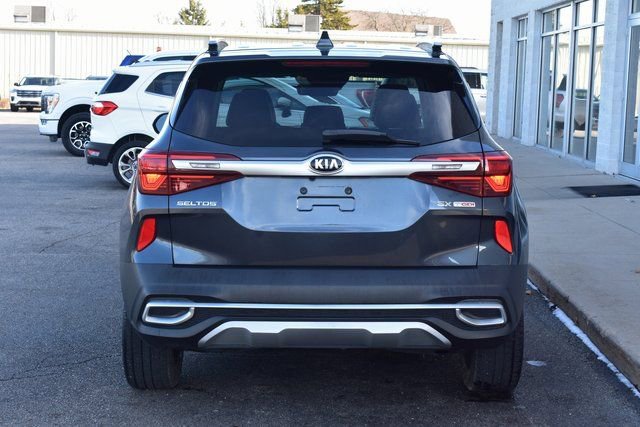 Used 2021 Kia Seltos SX w/ SX Sunroof Package image 5