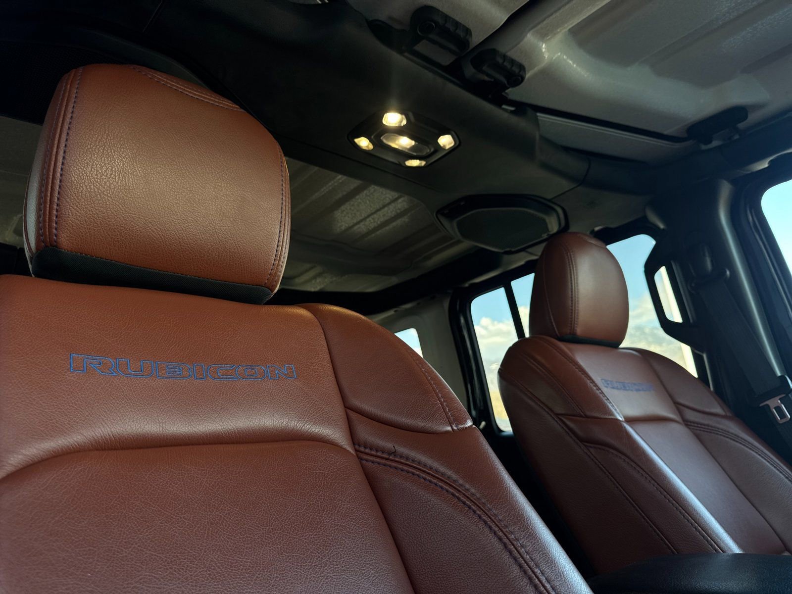 Used 2022 Jeep Wrangler Unlimited Rubicon 4xe image 16