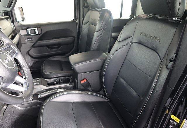 Used 2023 Jeep Wrangler Sahara w/ Cold Weather Group image 21