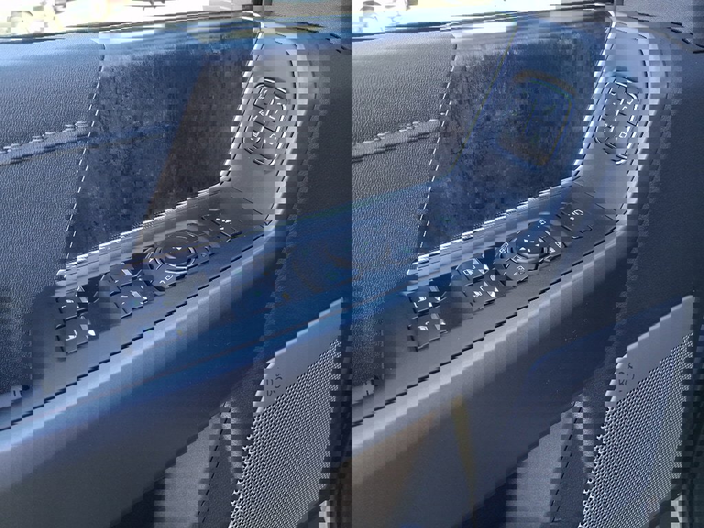 New 2026 Ford F250 Lariat w/ Tremor Off-Road Package image 12