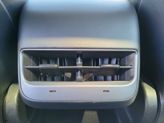 Used 2023 Tesla Model 3 Performance image 15