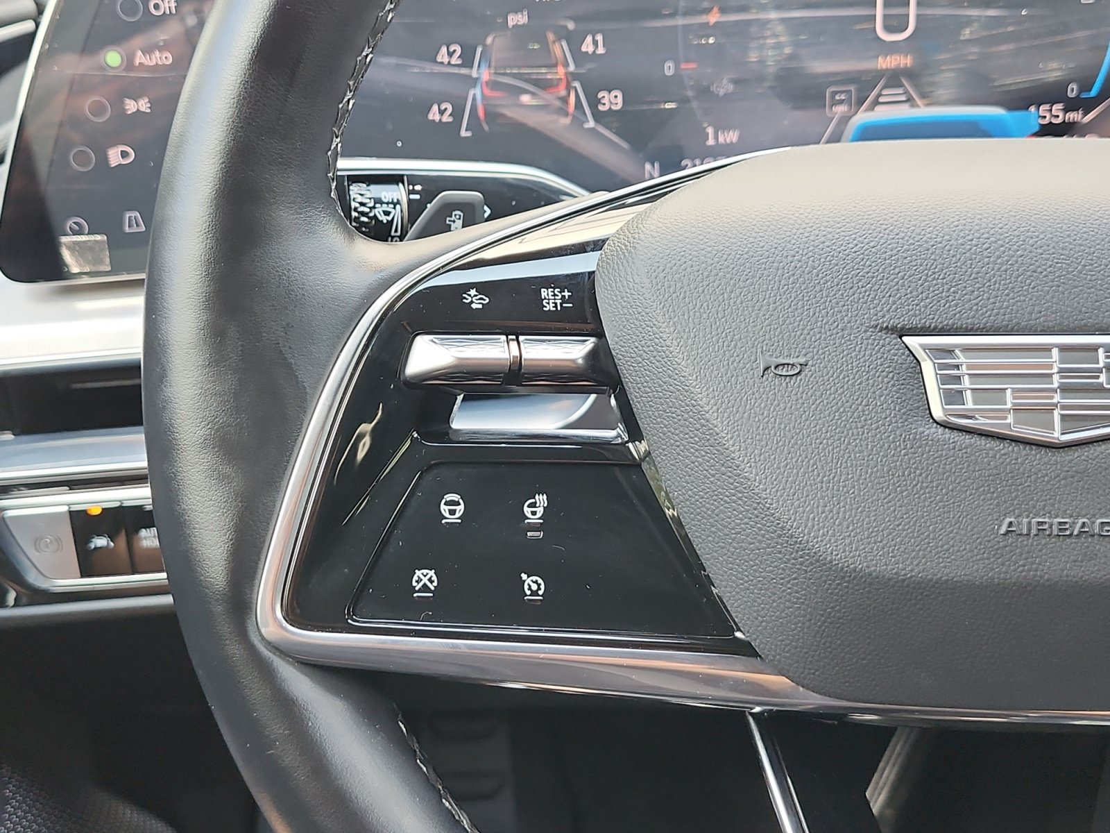 Used 2024 Cadillac Lyriq Sport AWD/4WD image 25