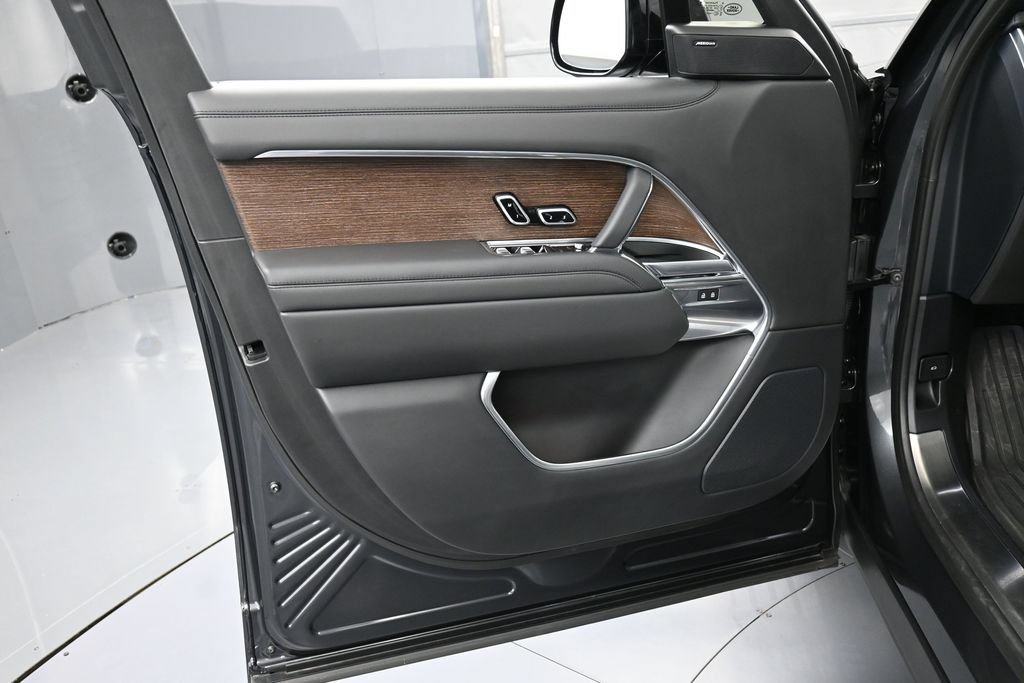 Used 2023 Land Rover Range Rover SE AWD/4WD image 14