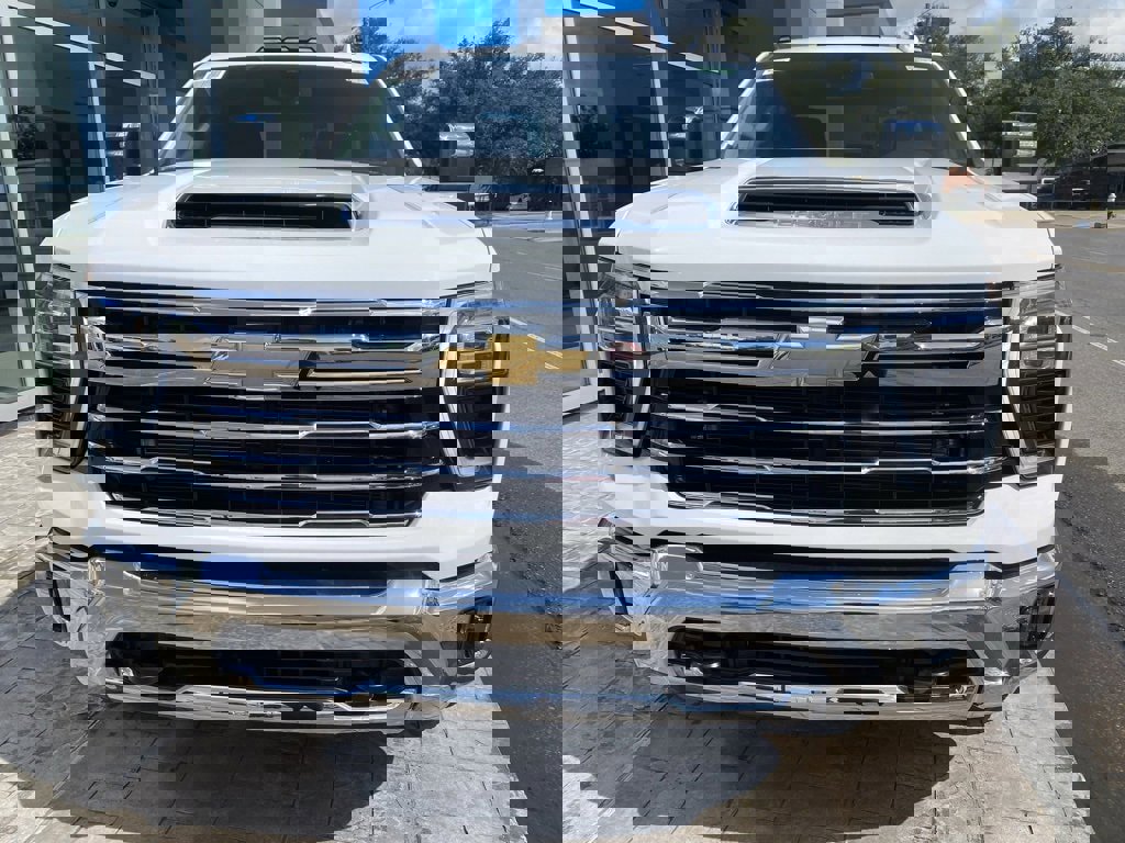 New 2025 Chevrolet Silverado 2500 LTZ w/ LTZ Convenience Package image 6