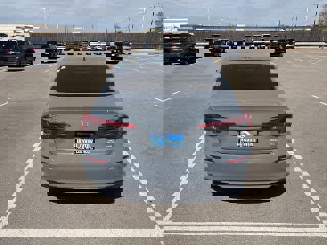 Used 2023 Honda Civic Touring image 4