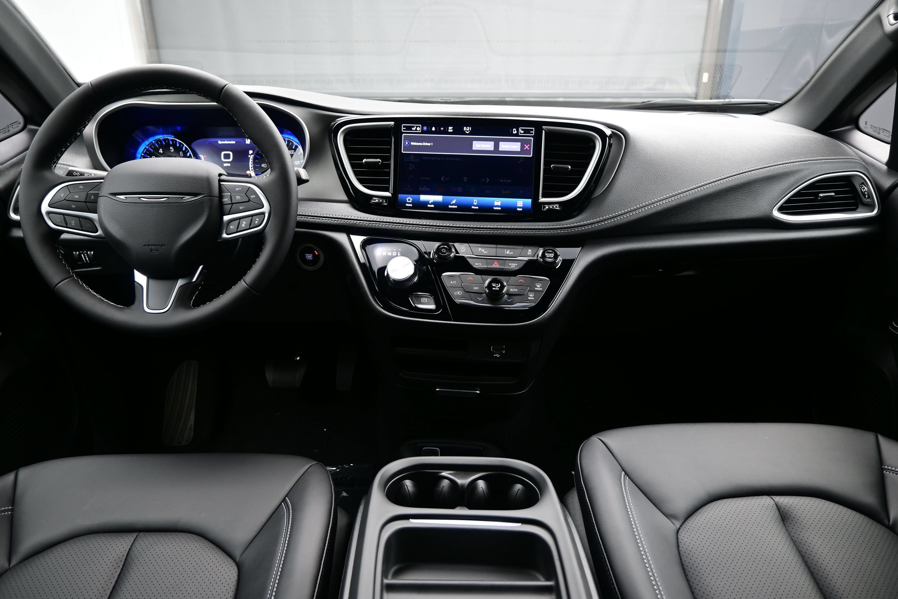 New 2027 Chrysler Pacifica Select AWD/4WD image 12