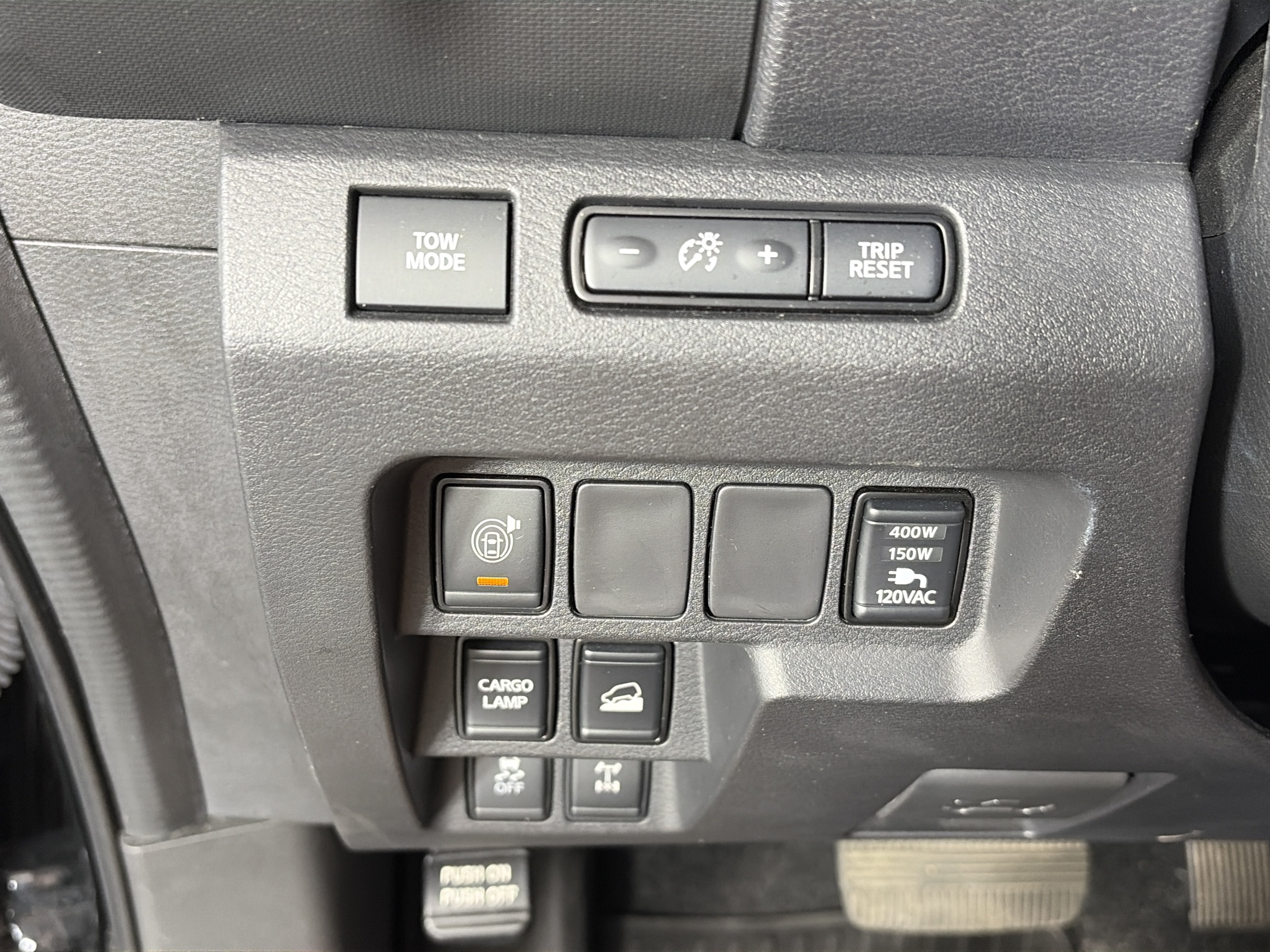 Used 2023 Nissan Frontier PRO-4X w/ Pro Convenience Package AWD/4WD image 26
