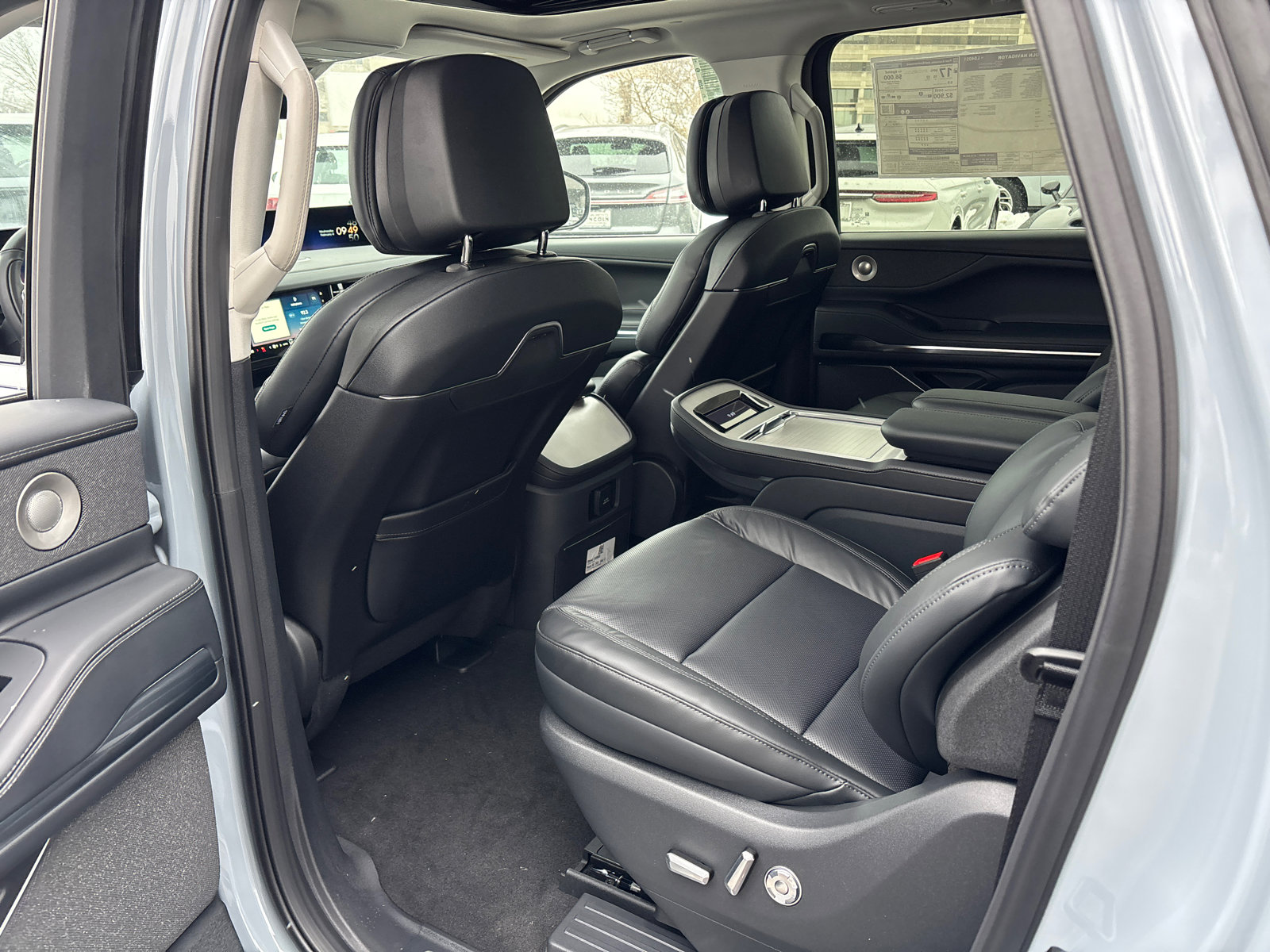 New 2026 Lincoln Navigator L Reserve image 27