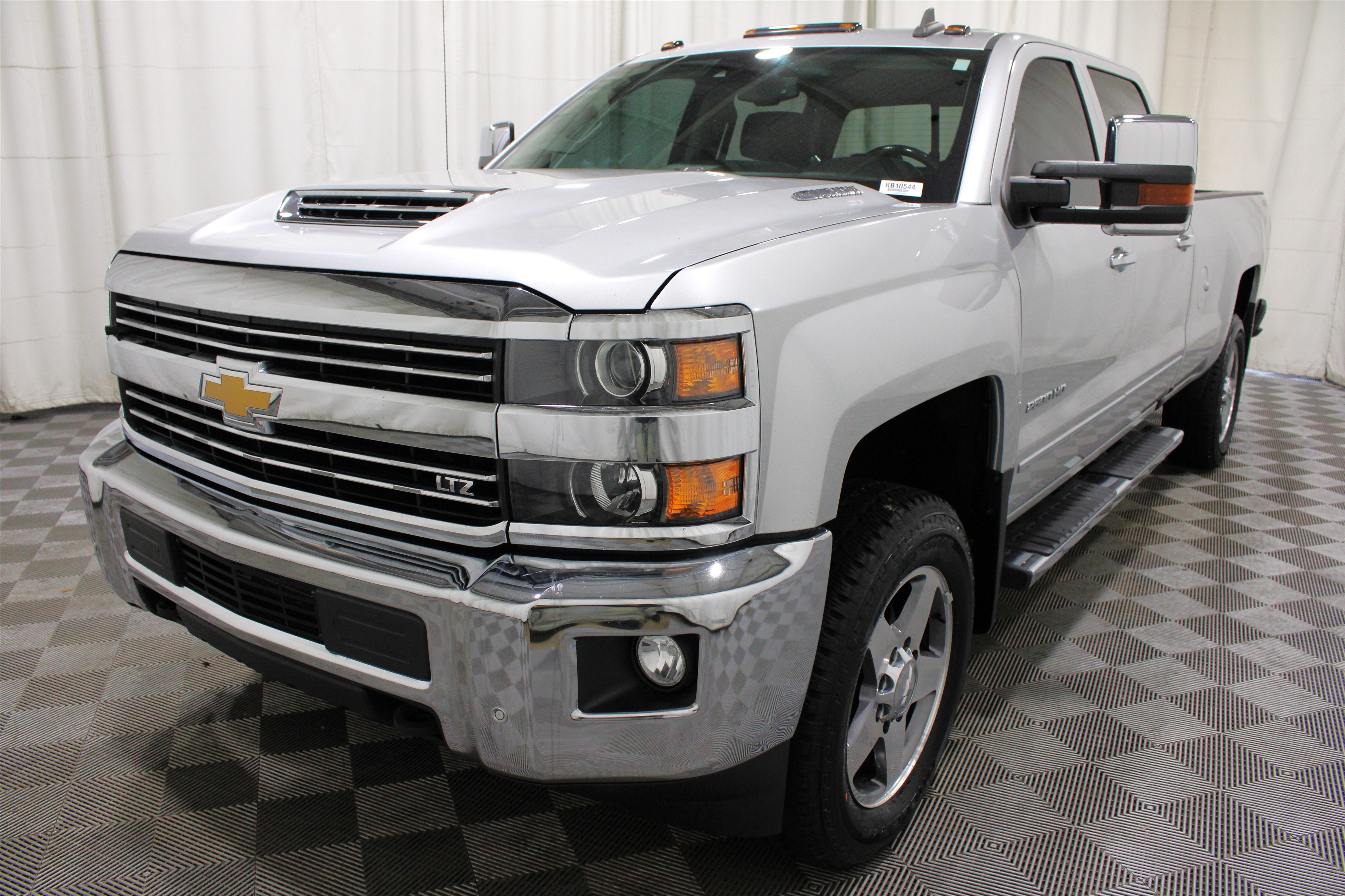 Used 2018 Chevrolet Silverado 2500 LTZ w/ Duramax Plus Package AWD/4WD image 34