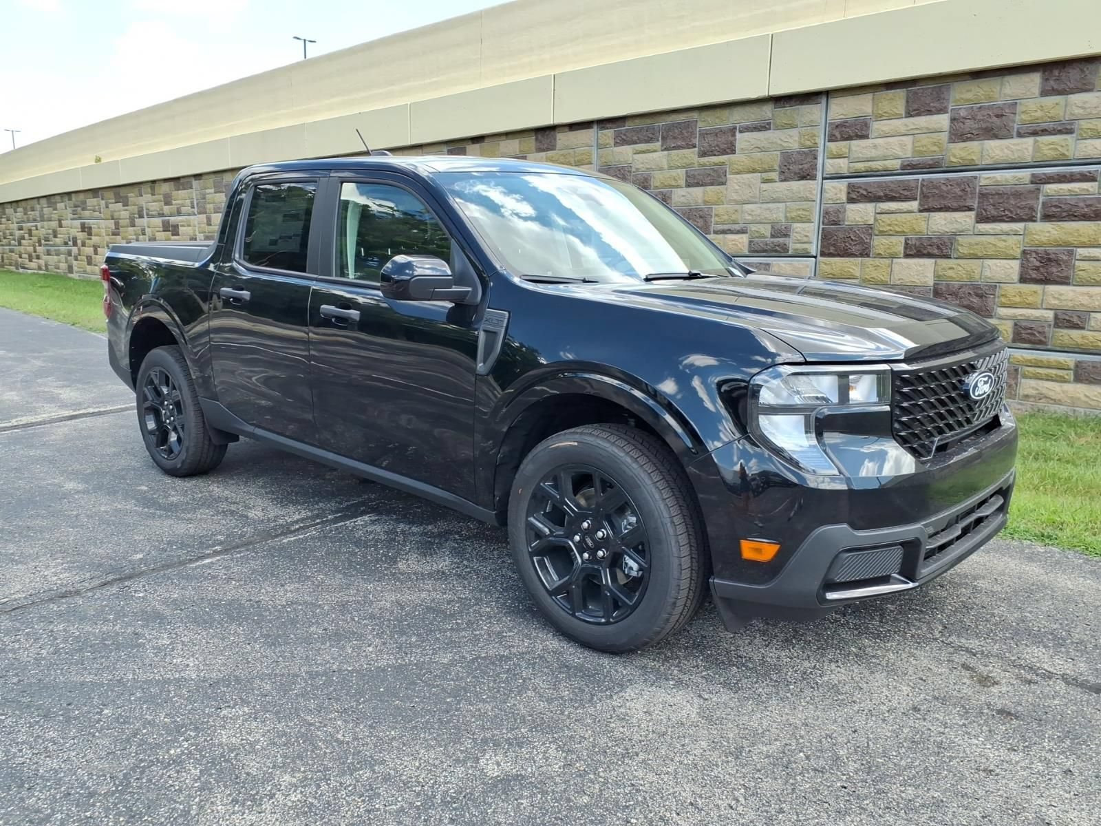 New 2026 Ford Maverick XLT w/ Equipment Group 301A