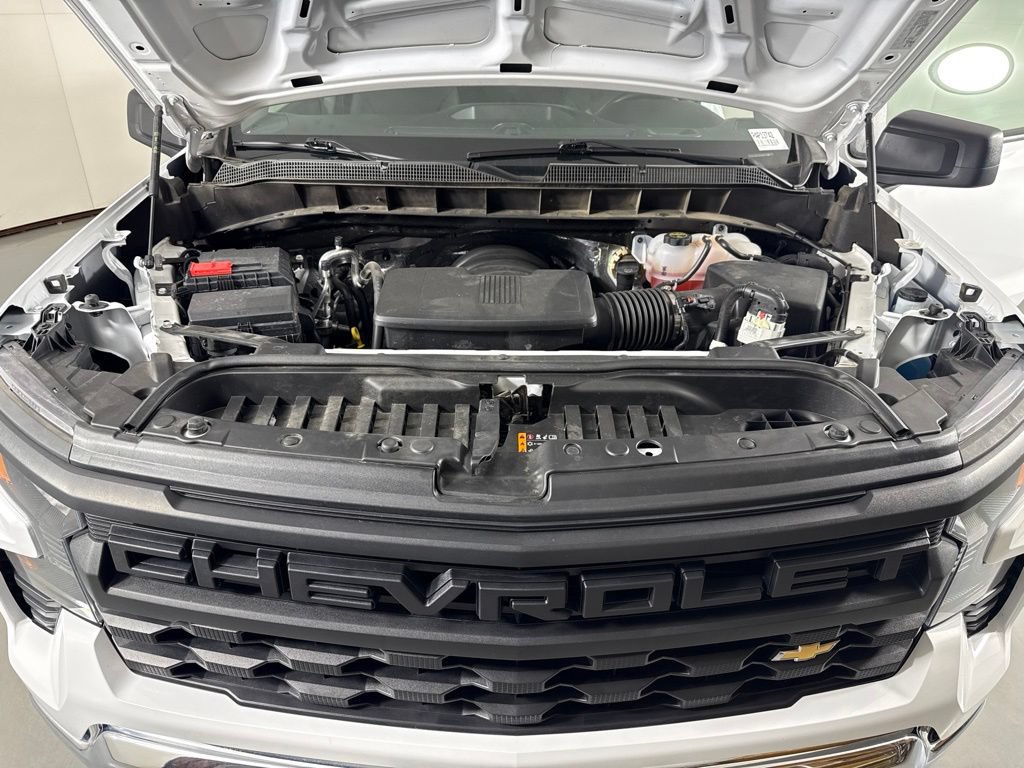 Certified 2025 Chevrolet Silverado 1500 W/T RWD image 37