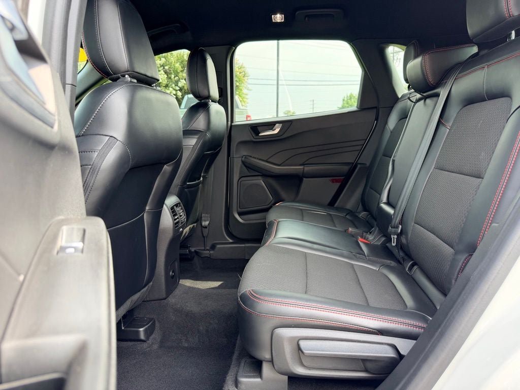 Certified 2023 Ford Escape ST-Line w/ Tech Pack #1 FWD image 15