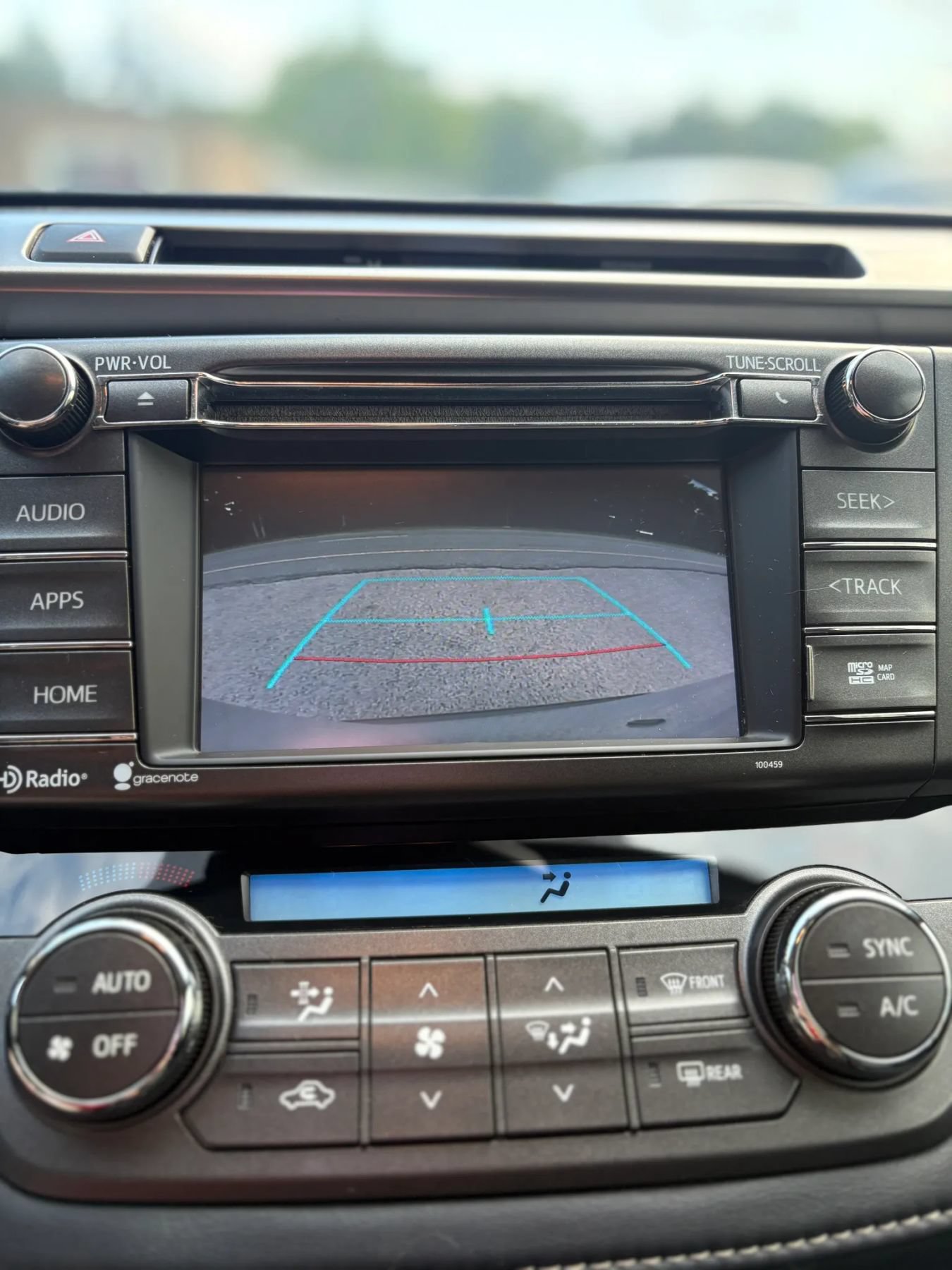 Used 2015 Toyota RAV4 Limited w/ Outdoor Package FWD image 17