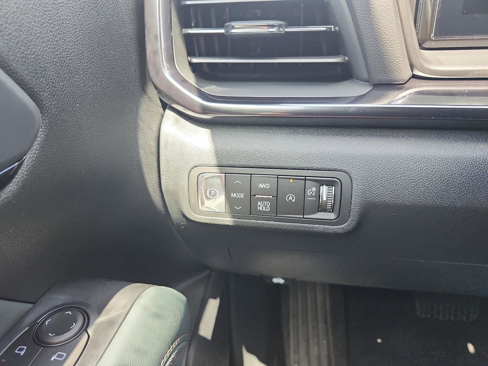 New 2026 GMC Terrain AT4 w/ Convenience Package III image 17