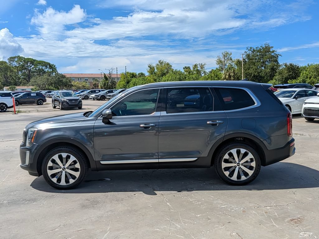Certified 2022 Kia Telluride S FWD image 4