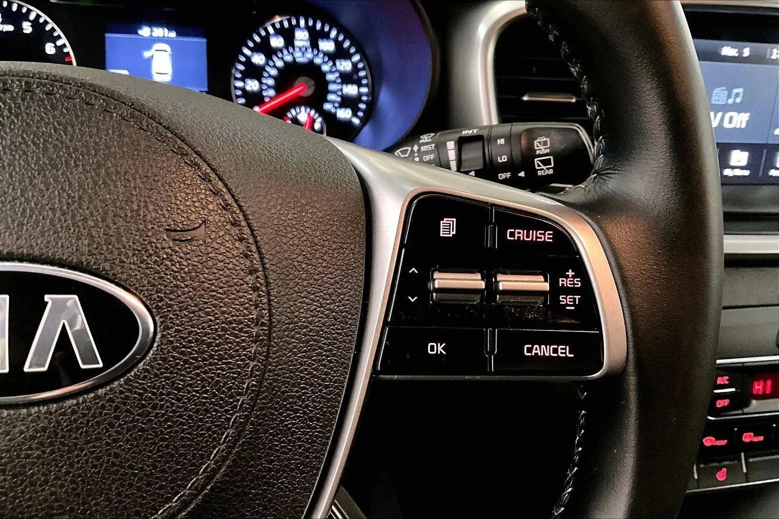 Used 2020 Kia Sorento S image 19