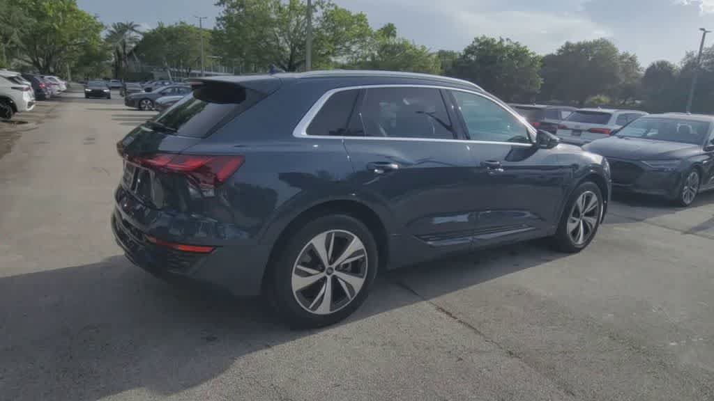 Certified 2024 Audi Q8 e-tron Premium Plus AWD/4WD image 8